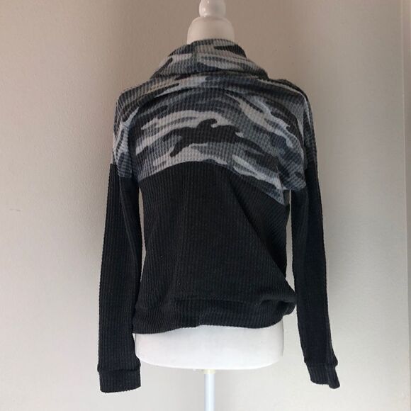 7th ray Grey Cowl Neck Sweater - Picture 6 of 10